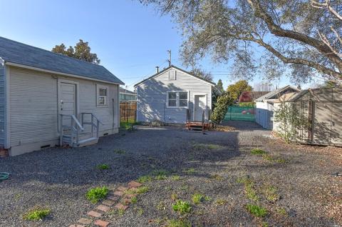 1671 G St, Napa, CA 94559 photo 4