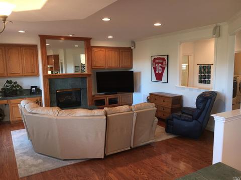 8820 Holly Leaf Dr, Windsor, CA 95492 photo 18
