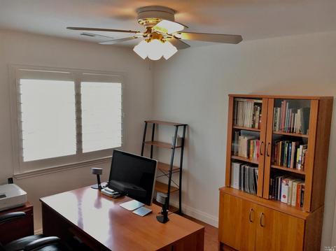 8820 Holly Leaf Dr, Windsor, CA 95492 photo 32