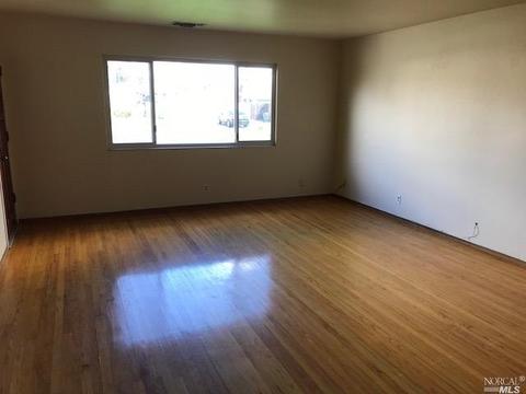 225 E Pacific Ave, Fairfield, CA 94533 photo 10