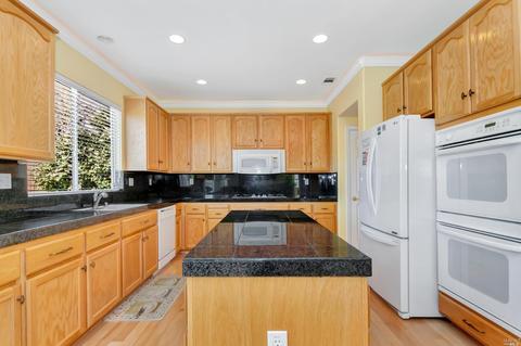 2237 Bennington Dr, Vallejo, CA 94591 photo 10