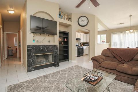 1015 Windmill Dr, Dixon, CA 95620 photo 5