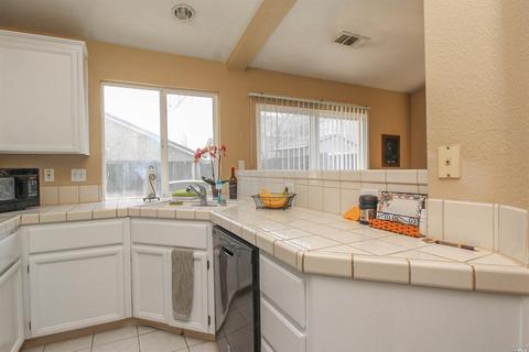 1015 Windmill Dr, Dixon, CA 95620 photo 10