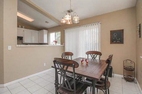 1015 Windmill Dr, Dixon, CA 95620 photo 7