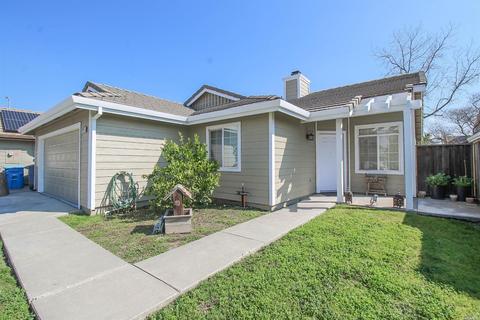 1015 Windmill Dr, Dixon, CA 95620 photo 2