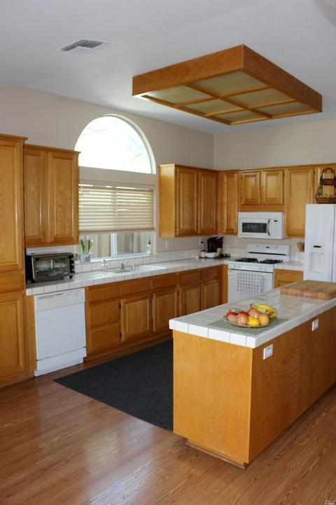 1480 Ingrid Dr, Dixon, CA 95620 photo 3