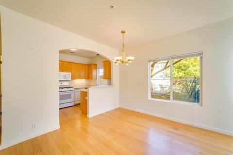14 Bridgegate Way, Napa, CA 94559 photo 6