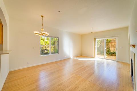 14 Bridgegate Way, Napa, CA 94559 photo 4