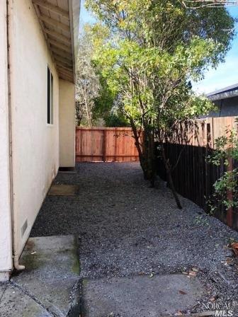 520 Greenmont Dr, Vallejo, CA 94591 photo 5