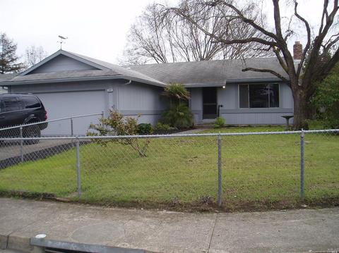 1444 Mcgregor Ave, Petaluma, CA 94954 photo 1