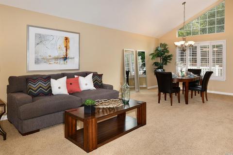 340 La Quinta Dr, Windsor, CA 95492 photo 4