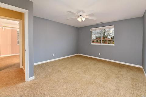 340 La Quinta Dr, Windsor, CA 95492 photo 20