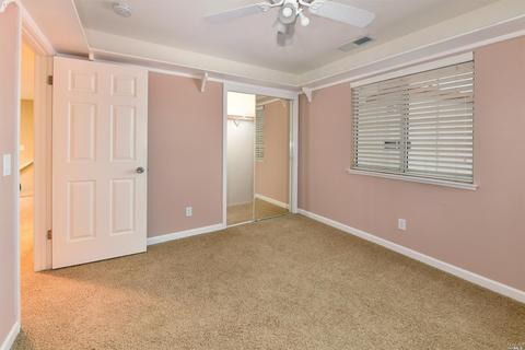 340 La Quinta Dr, Windsor, CA 95492 photo 22