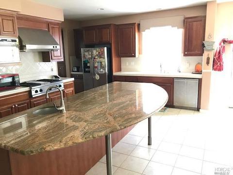 1876 Landmark Dr, Vallejo, CA 94591 photo 7