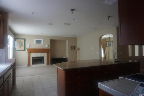 1876 Landmark Dr, Vallejo, CA 94591 photo 8