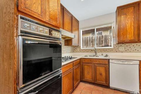 2618 Silvercrest St, Pinole, CA 94564 photo 12