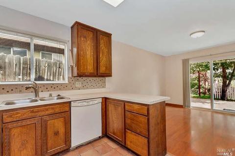 2618 Silvercrest St, Pinole, CA 94564 photo 13