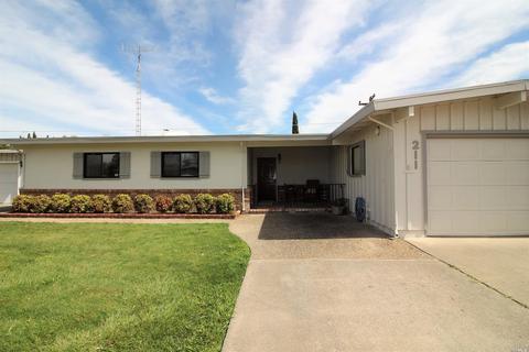 211 S 8th St, Dixon, CA 95620 photo 1