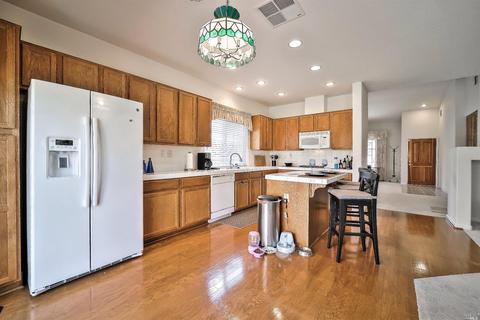 6664 Sawgrass Ln, Vallejo, CA 94591 photo 4