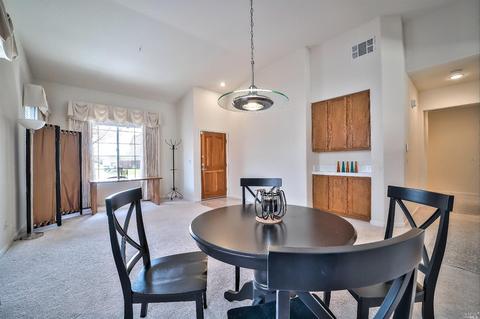 6664 Sawgrass Ln, Vallejo, CA 94591 photo 2