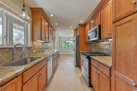 755 Michael Dr, Sonoma, CA 95476 photo 12