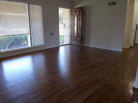 2567 Tennessee St, Vallejo, CA 94591 photo 2