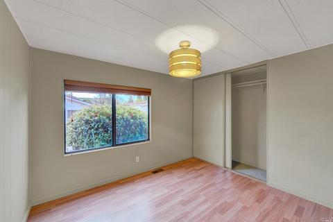 373 Rock River Dr, Vallejo, CA 94589 photo 11
