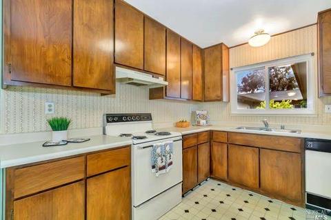 285 Whale Bone Ct, Vallejo, CA 94591 photo 11