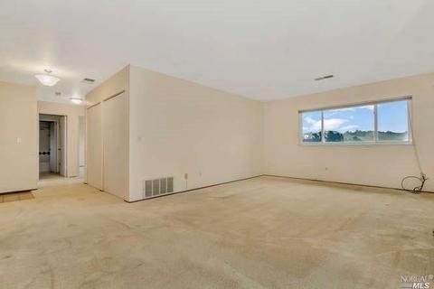 285 Whale Bone Ct, Vallejo, CA 94591 photo 5