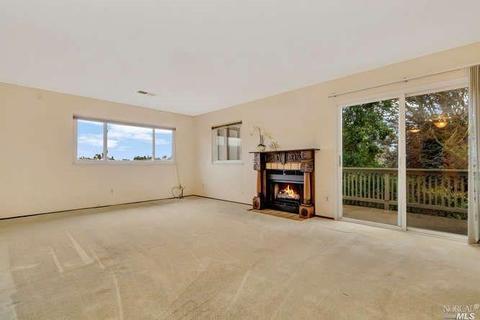 285 Whale Bone Ct, Vallejo, CA 94591 photo 3