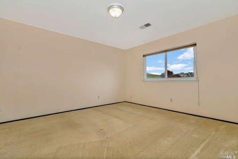 285 Whale Bone Ct, Vallejo, CA 94591 photo 17
