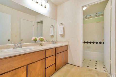 285 Whale Bone Ct, Vallejo, CA 94591 photo 14