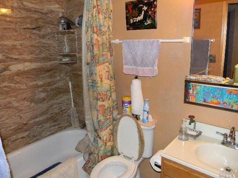 422 Winchester St, Vallejo, CA 94590 photo 5