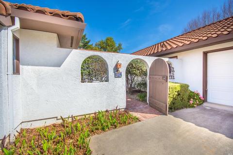 220 Ashlar Dr, Napa, CA 94558 photo 2