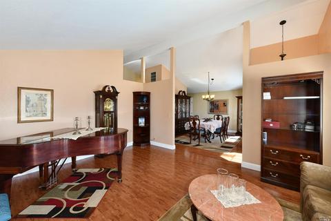 9407 Jessica Dr, Windsor, CA 95492 photo 3