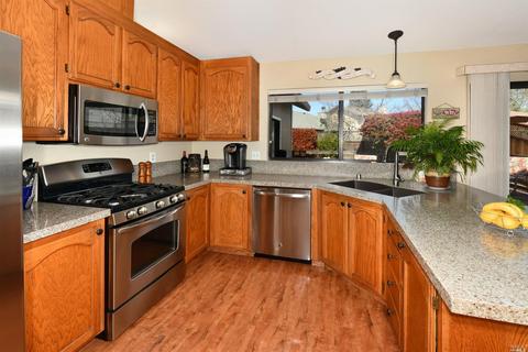 9407 Jessica Dr, Windsor, CA 95492 photo 5