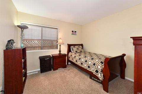 9407 Jessica Dr, Windsor, CA 95492 photo 13