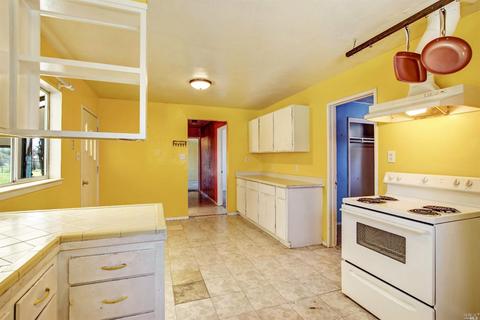 8401 Oak Way, Windsor, CA 95492 photo 5