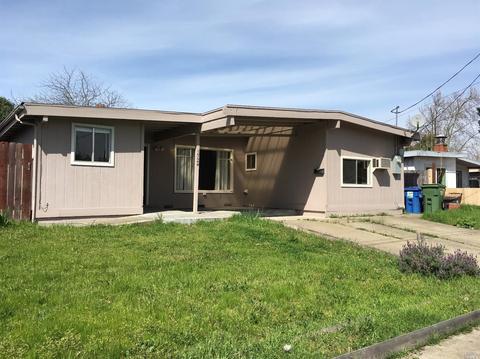 1724 Lockwood Dr, Ukiah, CA 95482 photo 2