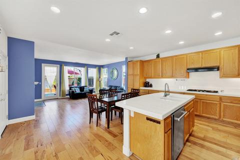 652 Capri Ct, Fairfield, CA 94534 photo 14