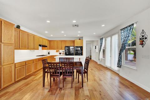 652 Capri Ct, Fairfield, CA 94534 photo 18