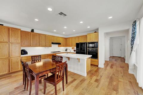 652 Capri Ct, Fairfield, CA 94534 photo 17