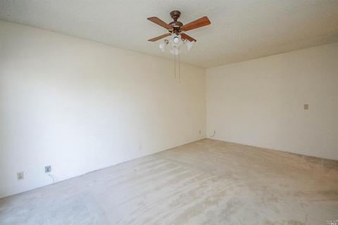358 Daffodil Dr, Fairfield, CA 94533 photo 34