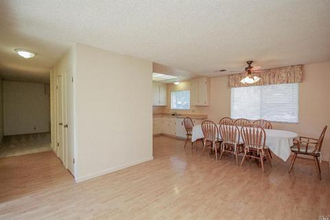 358 Daffodil Dr, Fairfield, CA 94533 photo 12