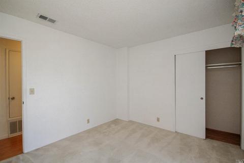 358 Daffodil Dr, Fairfield, CA 94533 photo 25