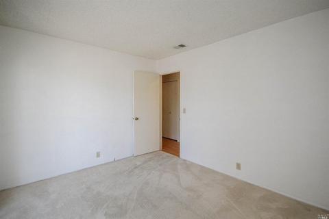 358 Daffodil Dr, Fairfield, CA 94533 photo 26