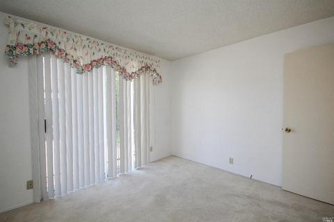 358 Daffodil Dr, Fairfield, CA 94533 photo 27