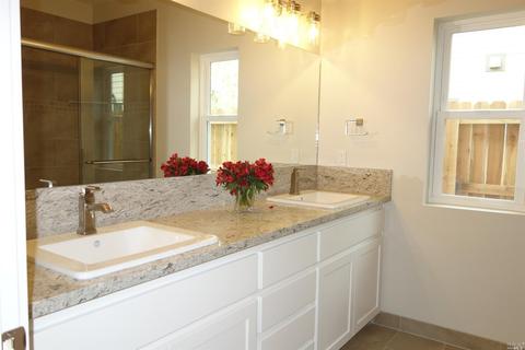 437 Russell St, Winters, CA 95694 photo 9