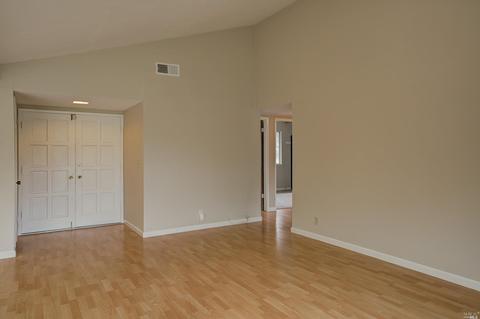 124 Cadiz Ct, Vallejo, CA 94591 photo 3