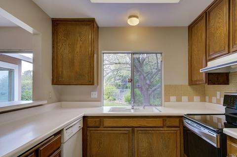 124 Cadiz Ct, Vallejo, CA 94591 photo 7